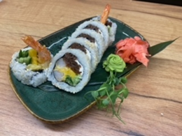 Uramak: Krewetka w tempurze z mango