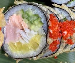 FUTOMAK TRIO cały w tempurze - 6 szt