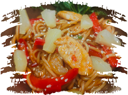 Makaron z kurczakiem i ananasem 